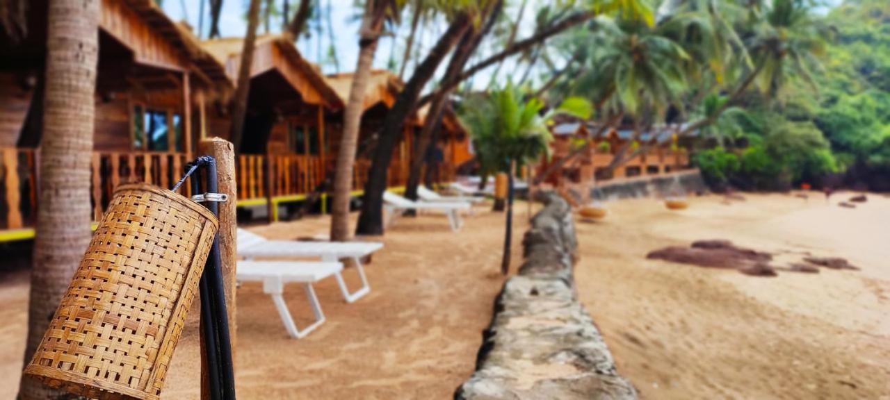 Sea Front Cottages Little Khola Cola Exterior foto